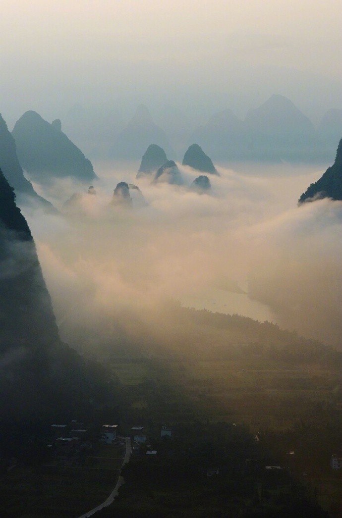 雾锁双眼禅意心宽