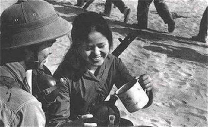 越战中的越南女兵宁死都不愿当美军俘虏