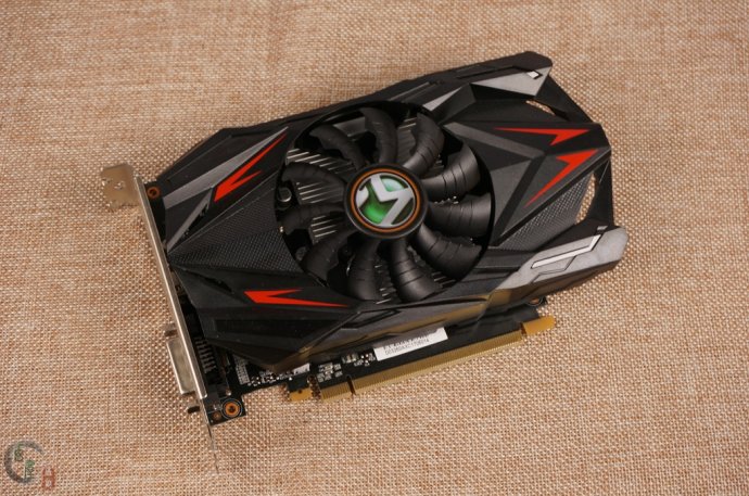 因为处理器是2550k,所以必须得配个亮机卡,我这里也是先用铭瑄gt1030