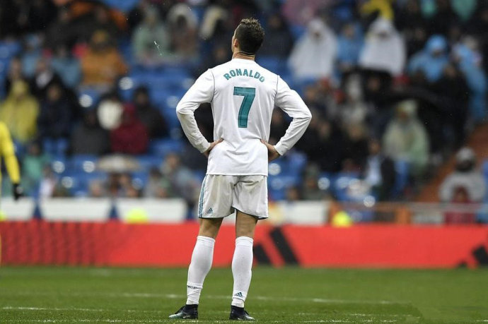 皇马惜败创多个尴尬记录 c罗绝望 半程过后将落后巴萨19分?