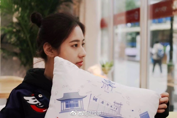 颜值爆表!最美篮球女裁判亓浩已保送读研!