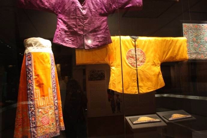 皇帝服饰和御赐黄马褂制