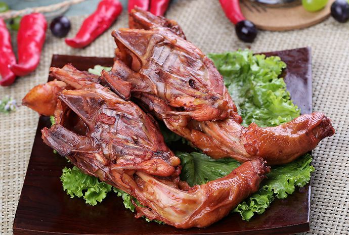 东北特色熏鸡架