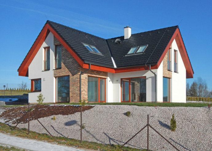 田园小别墅斜屋顶装天窗, 别有一番风味