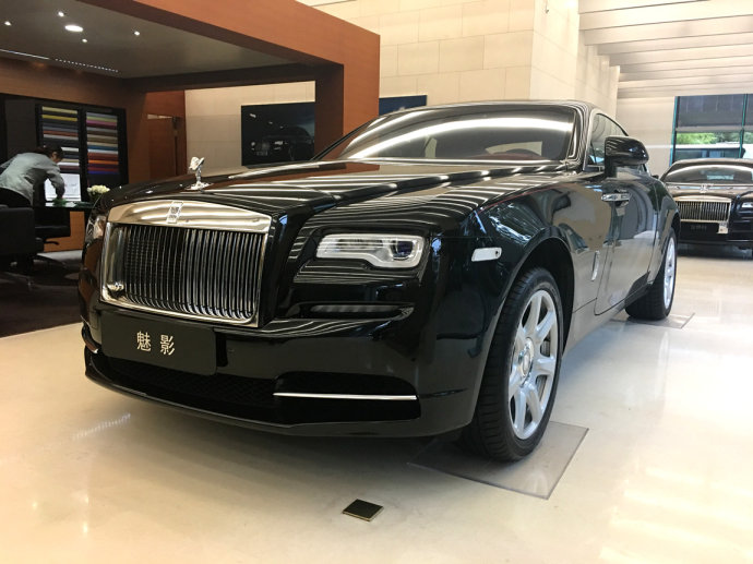 新款劳斯莱斯第八代幻影古斯特4s店