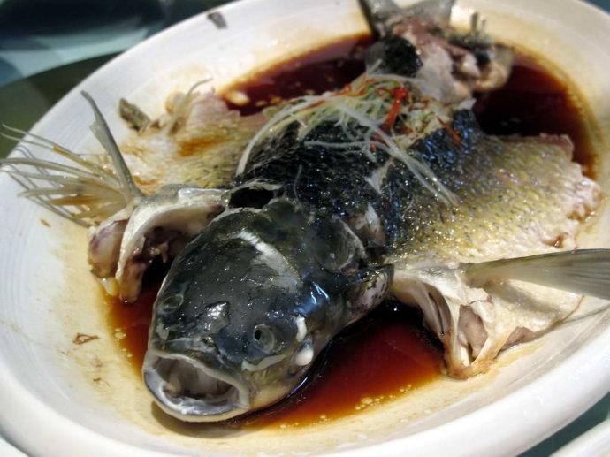 清蒸草鱼怎么做好吃 七种清蒸鱼好吃的秘诀