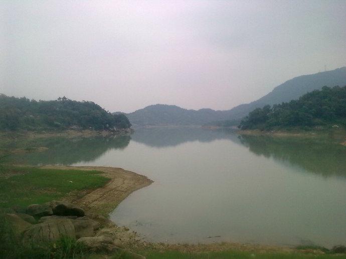 普宁有一座小水库, 山清水秀, 是当地重要的水源地|普宁|水库|大坝
