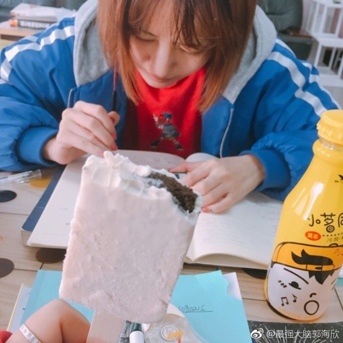 哈工大美女挑战最强大脑奇葩专业秒杀全场下了节目收到