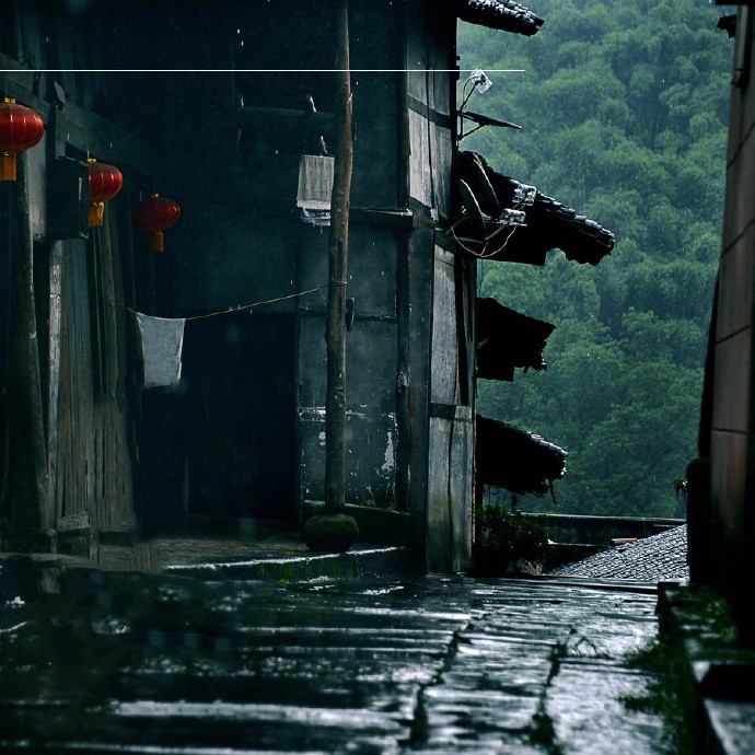 听雨,是一种感情的宣泄