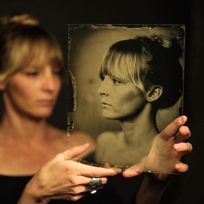 摄影师 giles clement 用一部160岁的相机拍摄的湿版人像