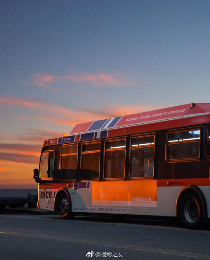 周五的小确幸就是下班打完卡