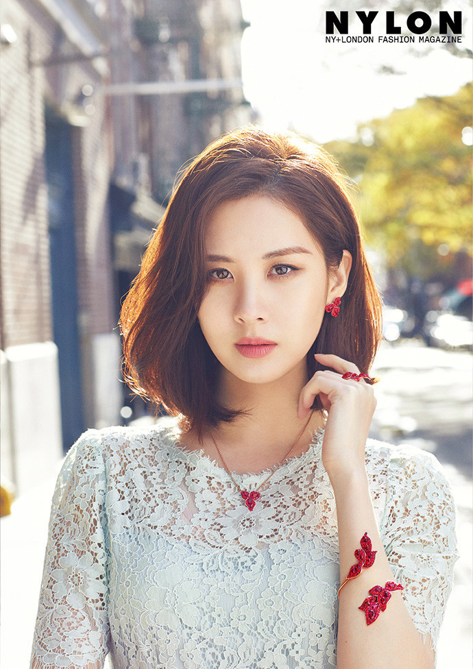 百变魅力开启2018 少女时代徐贤《nylon》一月刊高清画报公开