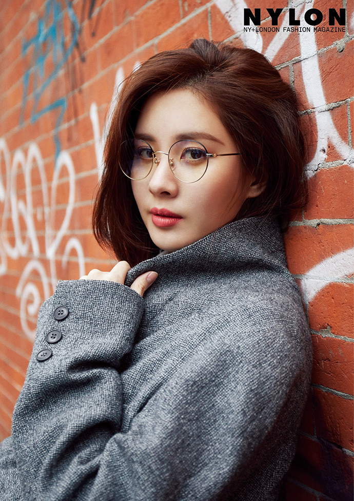 百变魅力开启2018 少女时代徐贤《nylon》一月刊高清画报公开