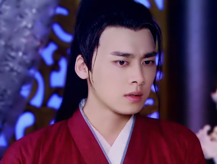 李易峰的红衣造型也好看,百里屠苏的角色让人难忘!