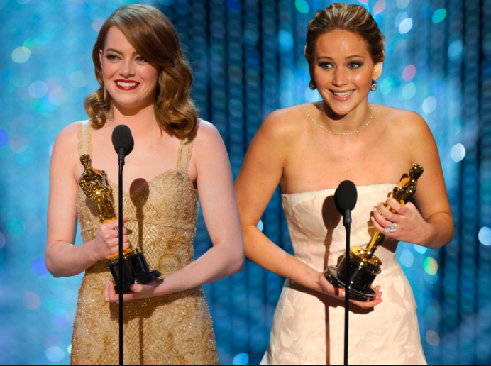 " jennifer lawrence 取笑 emma stone" 还记得去年奥斯卡金像奖,发生