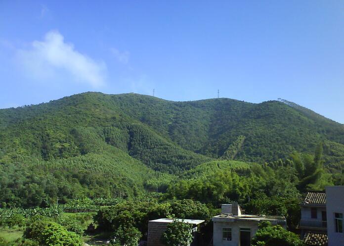 化州这座山, 被誉为粤西名胜, 南国名山!