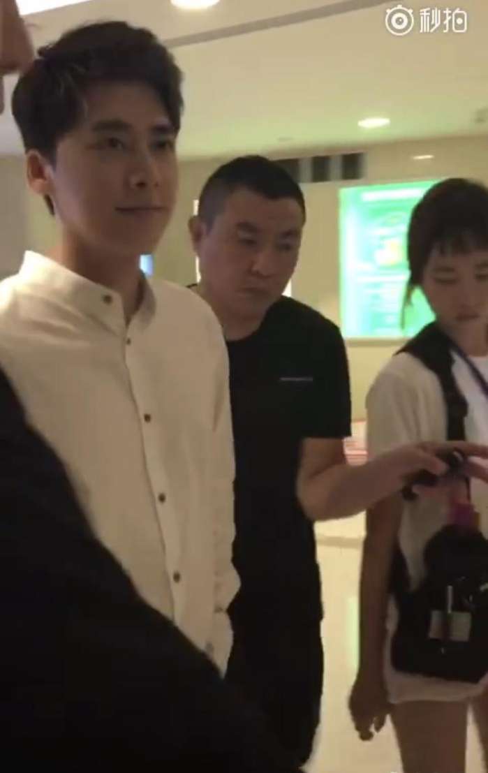 春晚舞台变新颖, 李易峰搭档景甜、江疏影两大美女热情合唱!