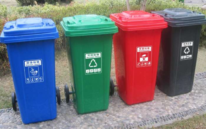 实力坑爹!安徽大爷将23万现金藏在垃圾桶中,被女儿给扔了!