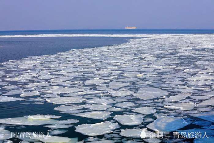 大连东港海冰浩荡蔚为壮观成盛景