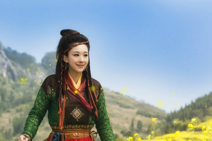 4,《刘海戏金蟾》里胡秀英的造型,一看就是少女的打扮,又很接地气