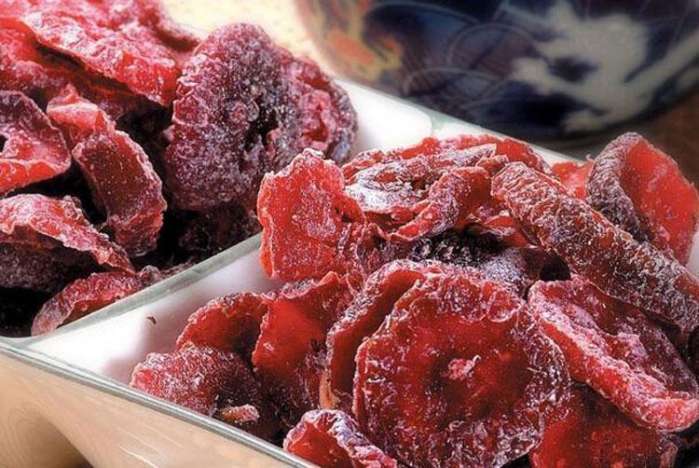 蜜饯的加工技术水平可以说已上升至古代的最高点,其名称则改为"蜜饯"