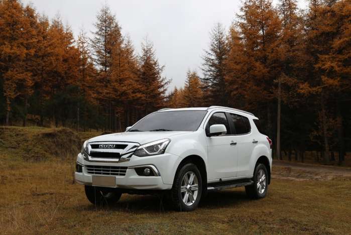 五十铃mux来袭, 非承载式车身,分时四驱堪称越野王