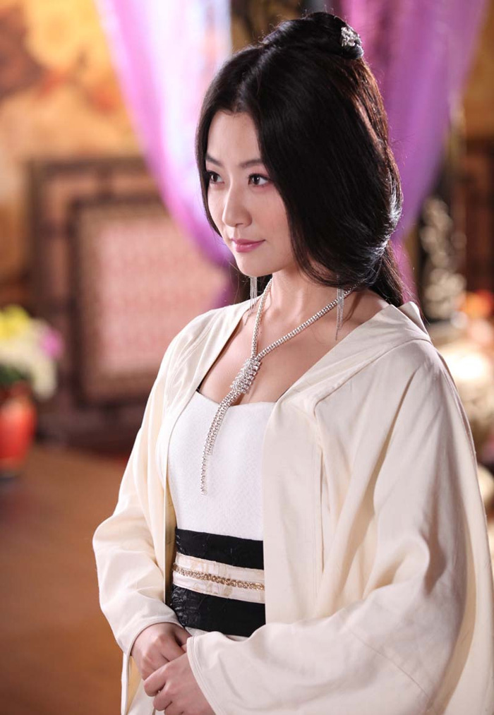 一个女人被6个皇帝疯抢60年