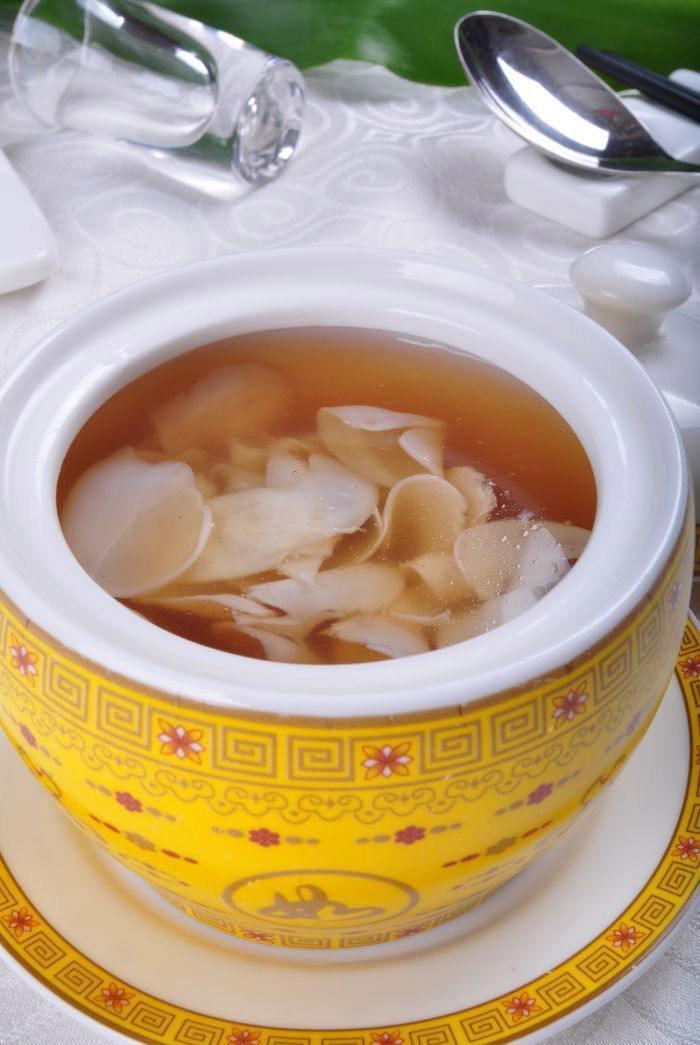 四大菜系鲁菜之一:乌鱼蛋汤的做法