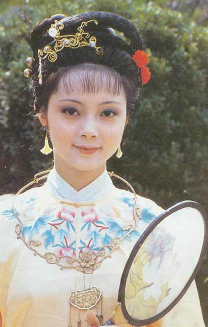 其实历史上很多人都不是很瘦,但却很美,比如杨贵妃,比如宝钗小姐姐