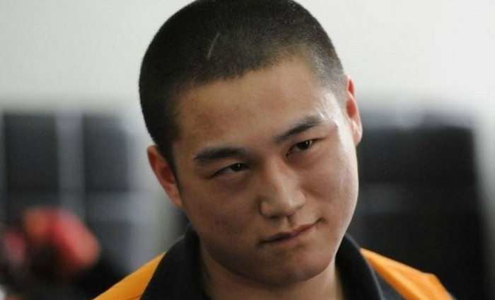 中国悍匪排行他带11名囚犯越狱狂杀16人