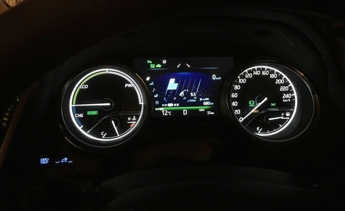 第八代凯美瑞为什么这么火看到这个油耗我就明白了