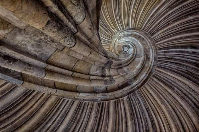 欧洲人极为痴迷,认为这是一切事物的神圣比例