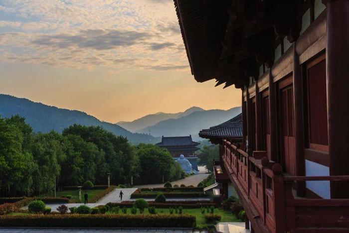 随心之旅 静兮禅修营首次来到佛教圣地桐柏,有幸走进河南省佛教学院