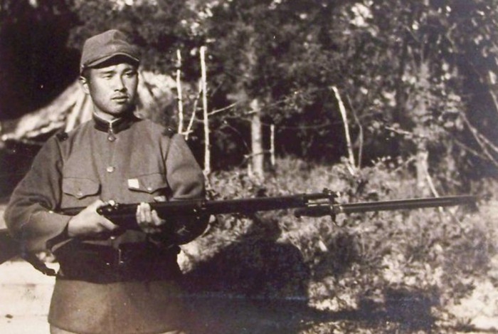 端着三八大盖的年轻恶魔你没见过的日军单兵照