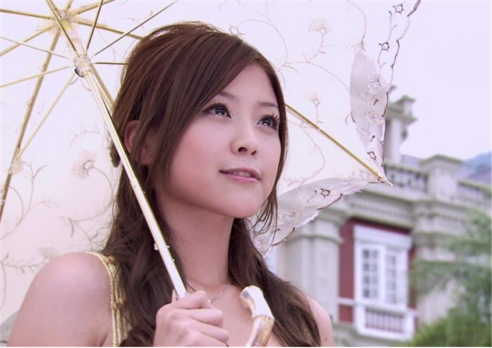 32岁卓文萱风采依旧,依旧宛若18岁少女,网友呼喊她快出新作品!