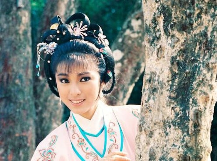 她是成龙唯一对不起的女友,恋爱26年不结婚,如今却是孤家寡人!