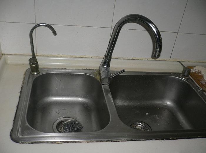 台上盆又脏又黑,为什么很多人都装?听到这个,我家果断跟风!