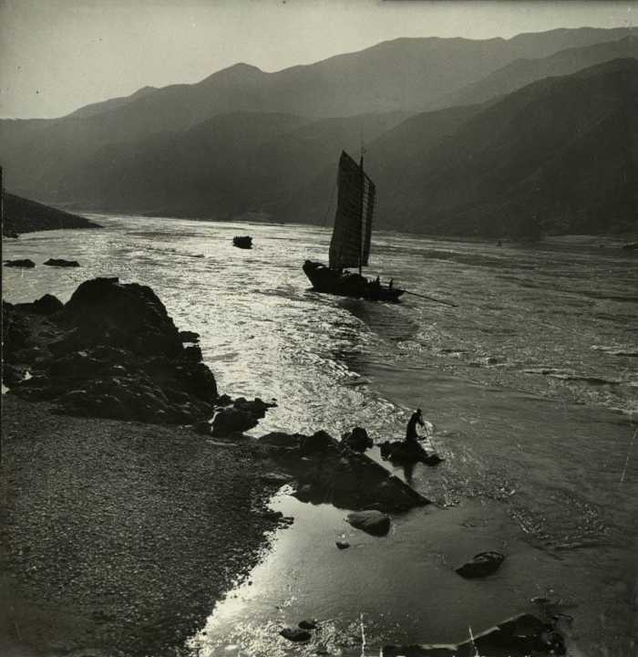 美国人拍摄的1946年三峡老照片那时候的三峡你应该没有见过