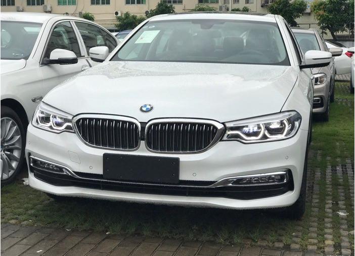 花58万买辆18款宝马530li: 打开车门后, 老婆却无奈的笑了!