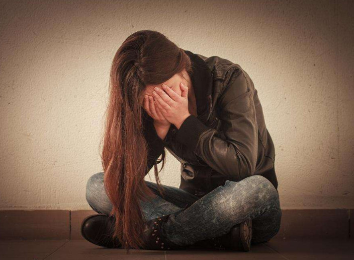 创业失败妻子出轨,十几年的感情唯有一笑了之