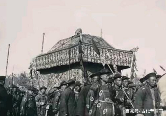 慈禧下葬罕见老照片纸将纸兵阴兵开道用7920人抬棺材