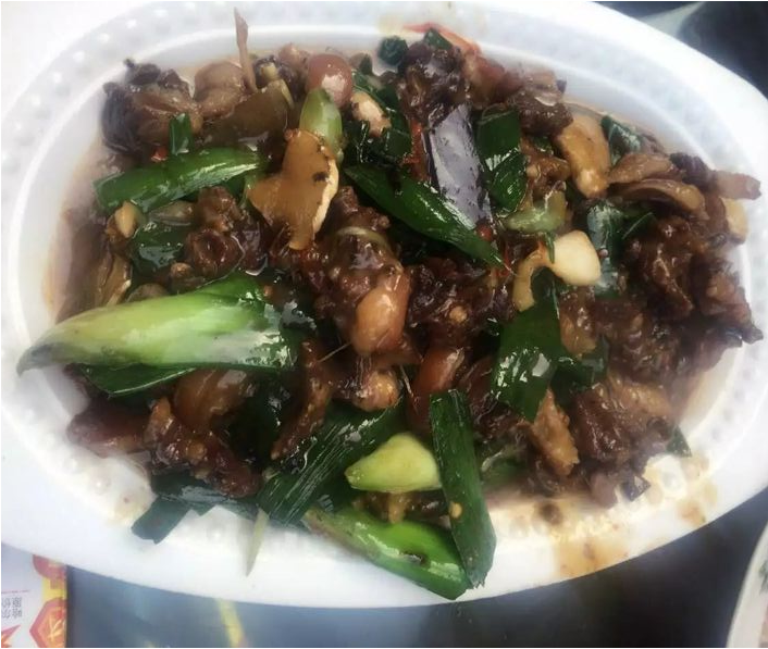 第一次吃到传说中的果子狸味道香滑我却难以下咽