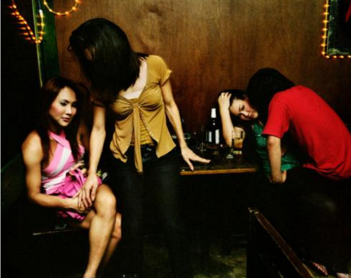 台警方扫黄抓4名淫秽交易女 一变性人已接客上百人