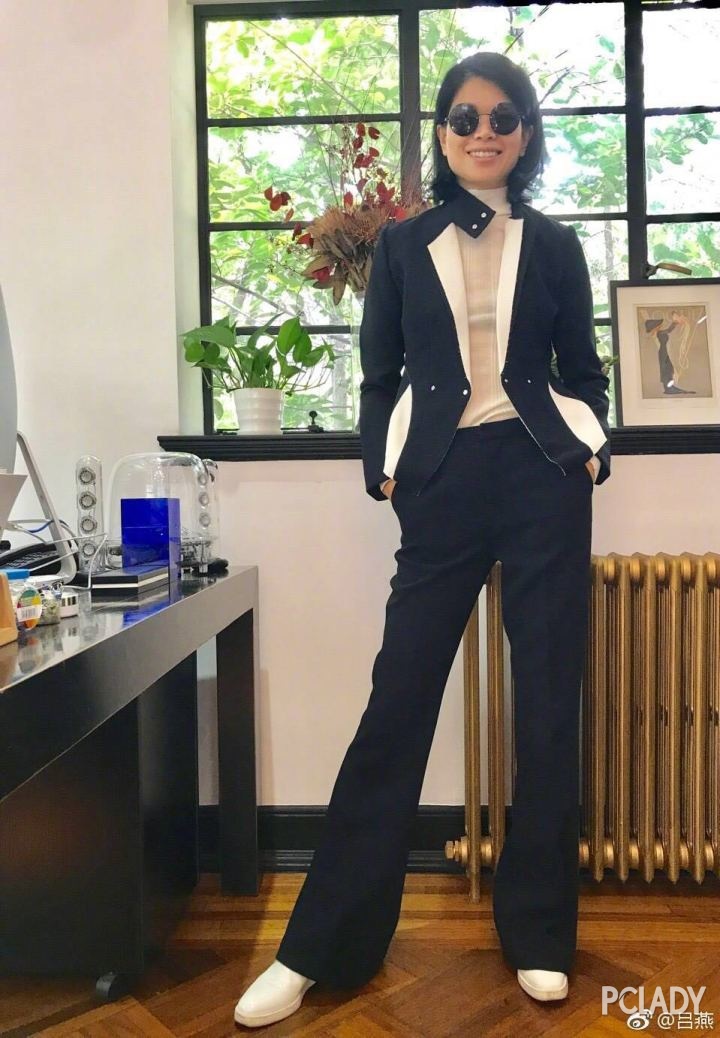 朋友圈里有人说吕燕丑,我把他拉黑了