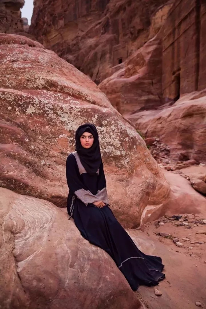 独特的女性人物肖像.|| 摄影师:mihaela noroc_新浪看点