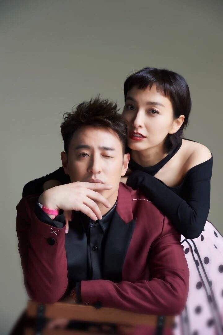 潘玮柏点赞吴昕ins,亲密留言互动,两人到底是炒