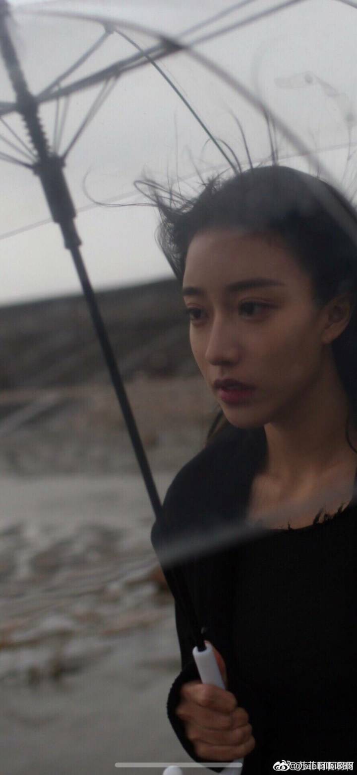 王思聪的熊猫直播周二珂的"纯天然"相比斗鱼冯提莫的"换头术"