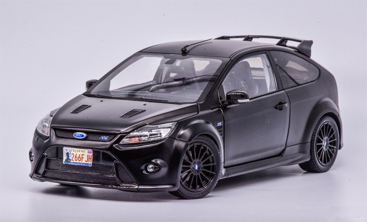 这就是上一代福特福克斯rs500!一代或许无法超越的地表最强钢炮!