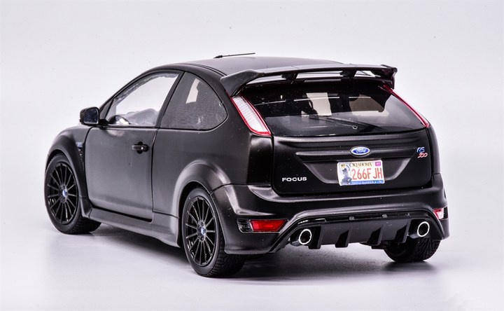 无法复制的限量钢炮 福克斯 rs500