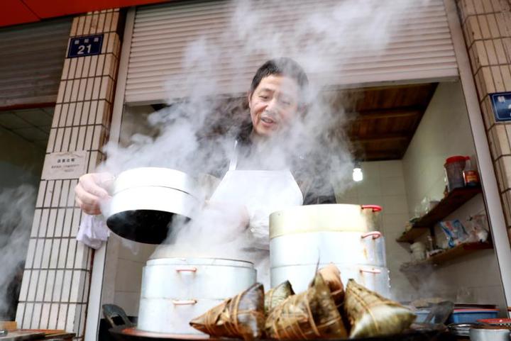 衢州有家乡村早餐店 坚持"自助付款"19年